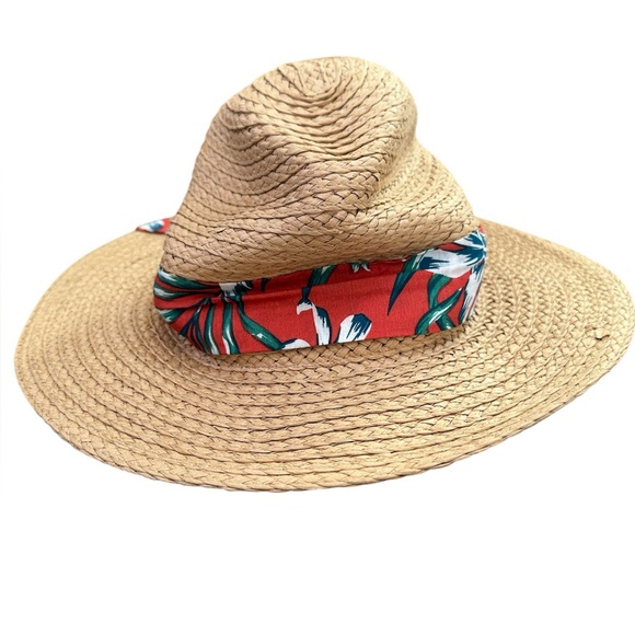Vince Camuto Accessories - NWOT Vince Camuto Straw Hat